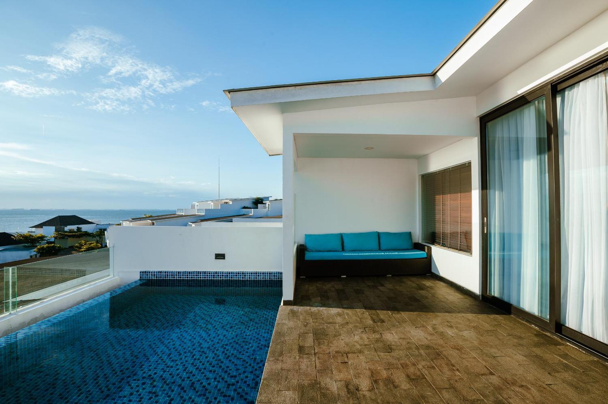 Montigo Resort Nongsa Exterior photo